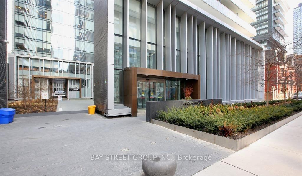 50-charles-street-e-toronto-ontario-c13022576