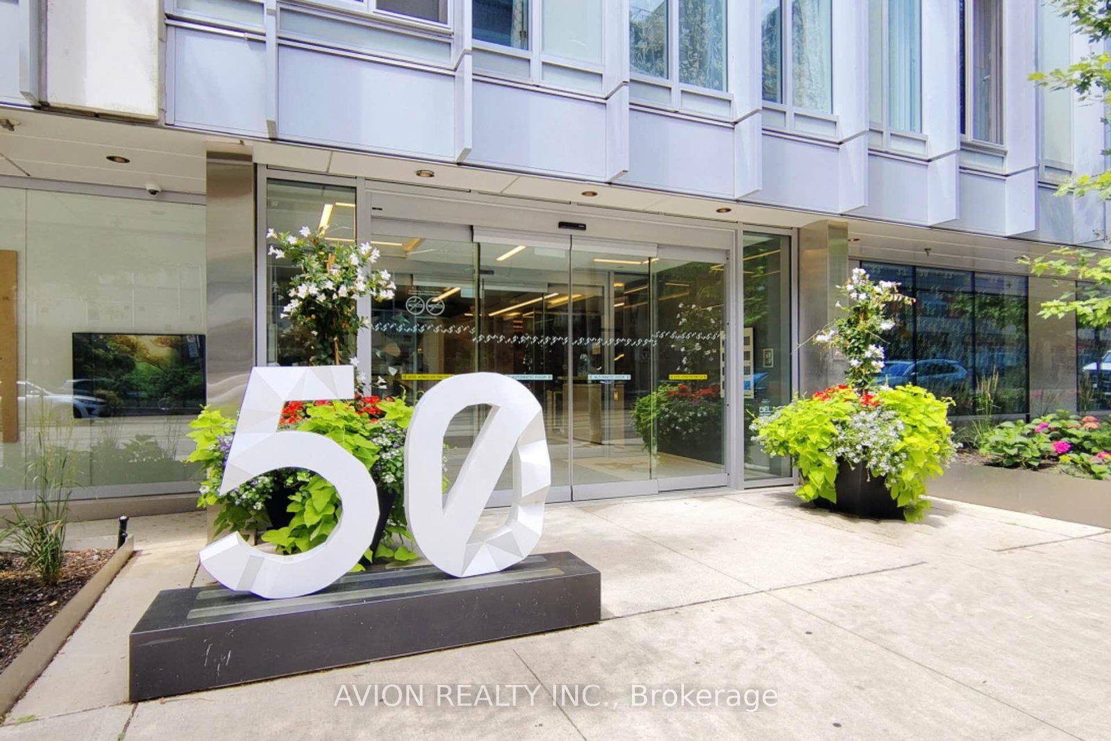 50-mccaul-street-toronto-ontario-c13022690