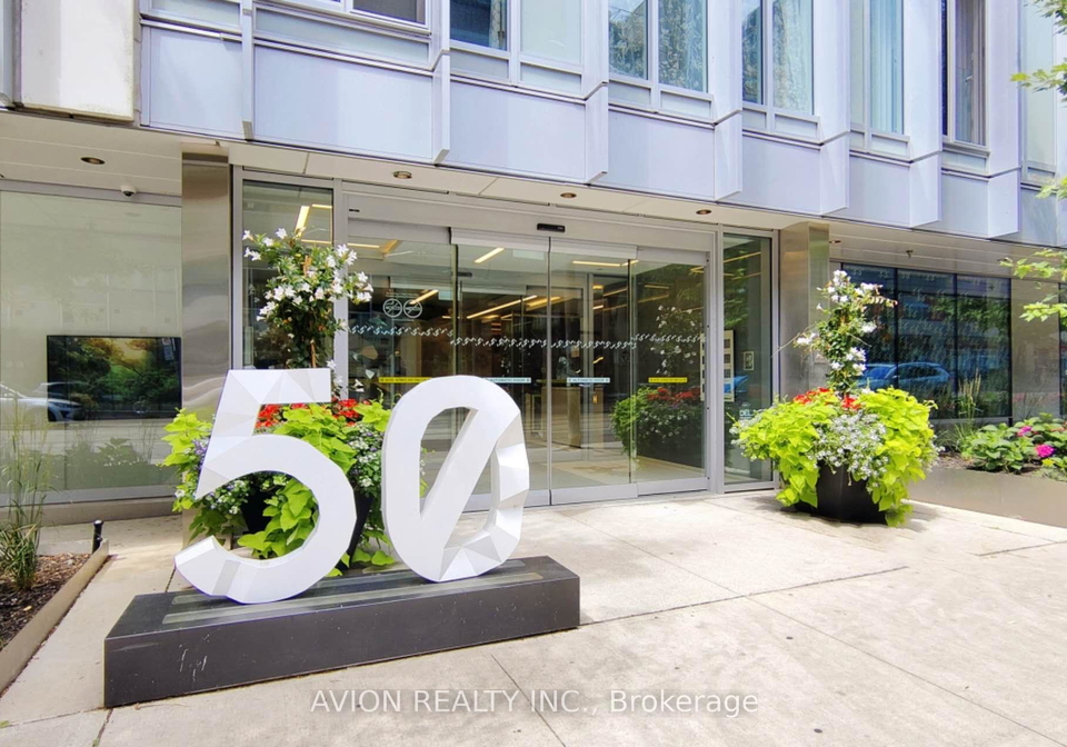 50-mccaul-street-toronto-ontario-c13022690