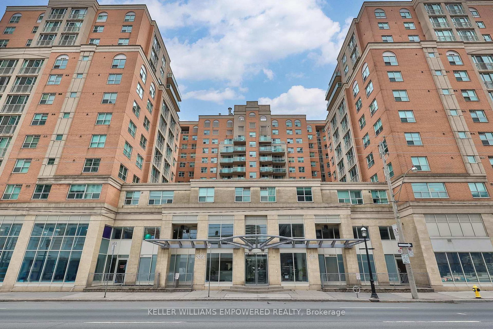 313-richmond-street-e-toronto-ontario-c13022776