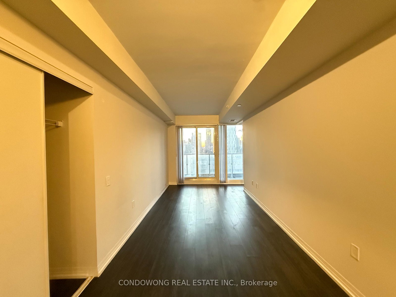 251-jarvis-street-toronto-ontario-c13022856