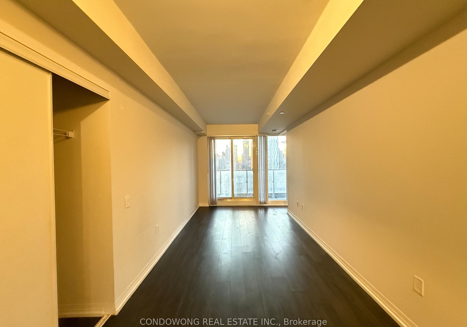 251-jarvis-street-toronto-ontario-c13022856