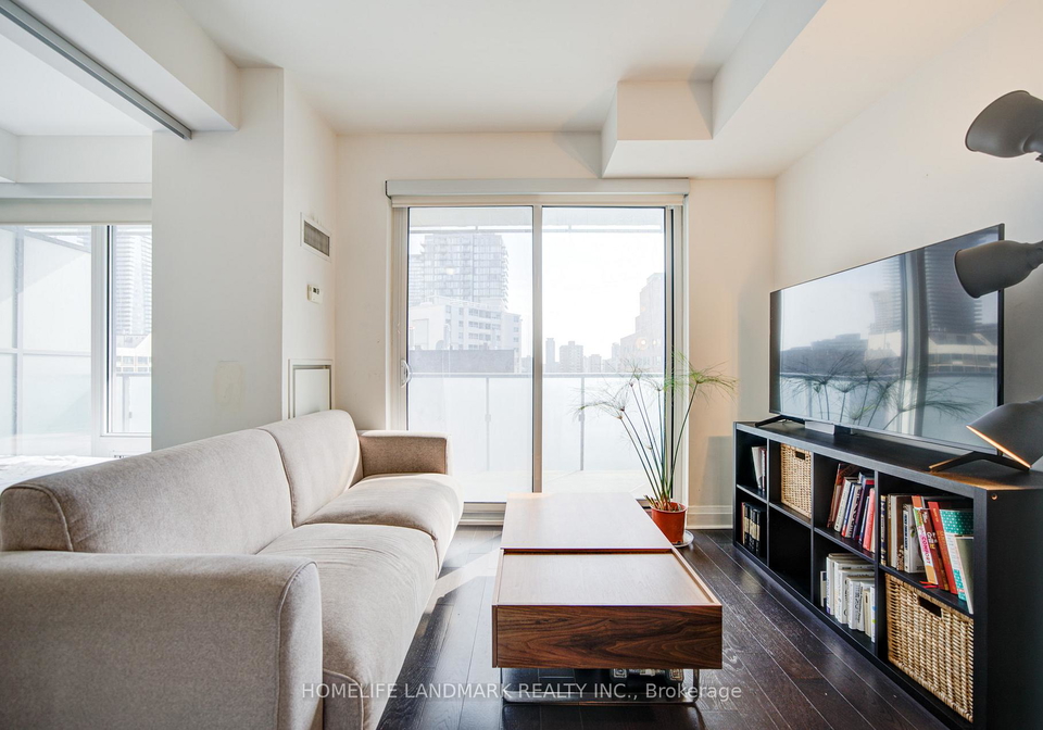 1080-bay-street-toronto-ontario-c13022998