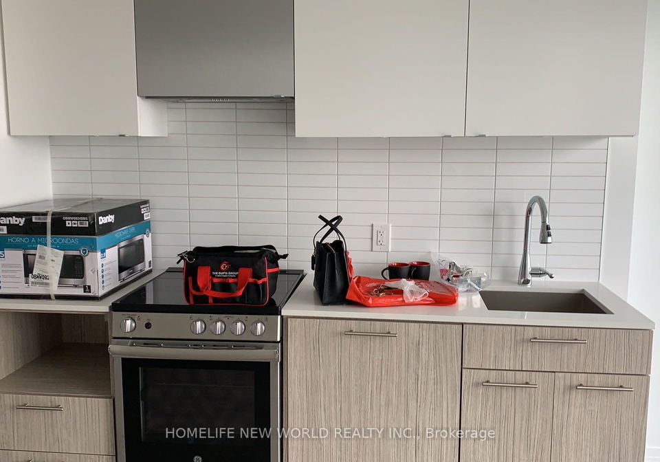 251-jarvis-street-toronto-ontario-c13023026