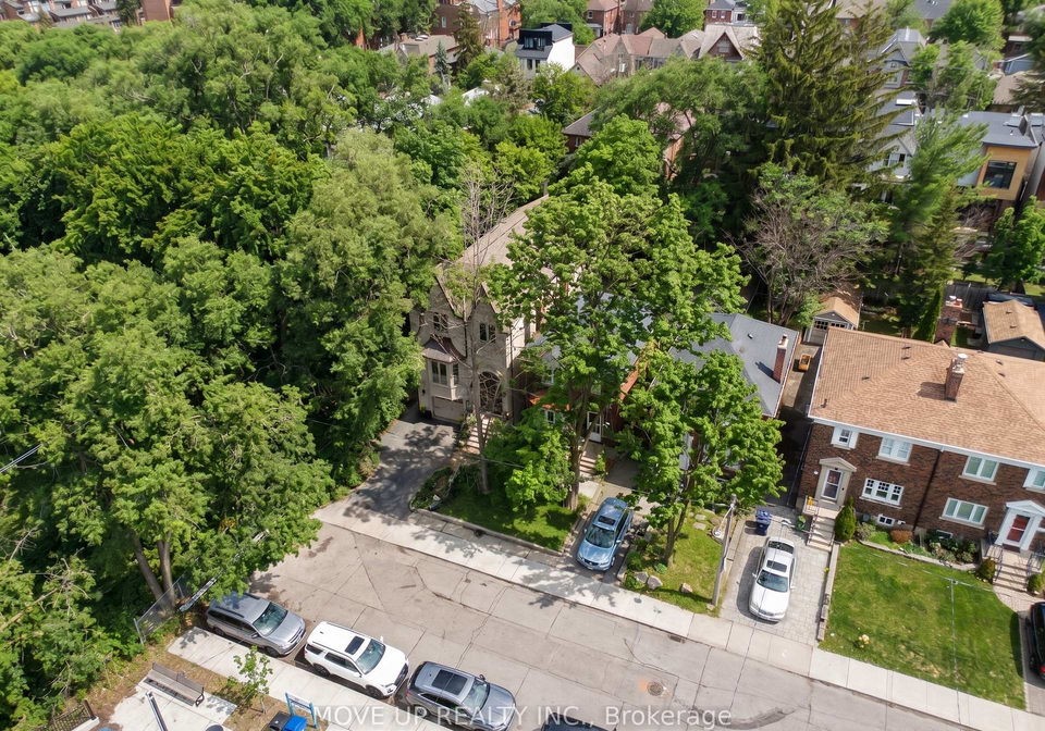 226-glengarry-avenue-toronto-ontario-c13023054