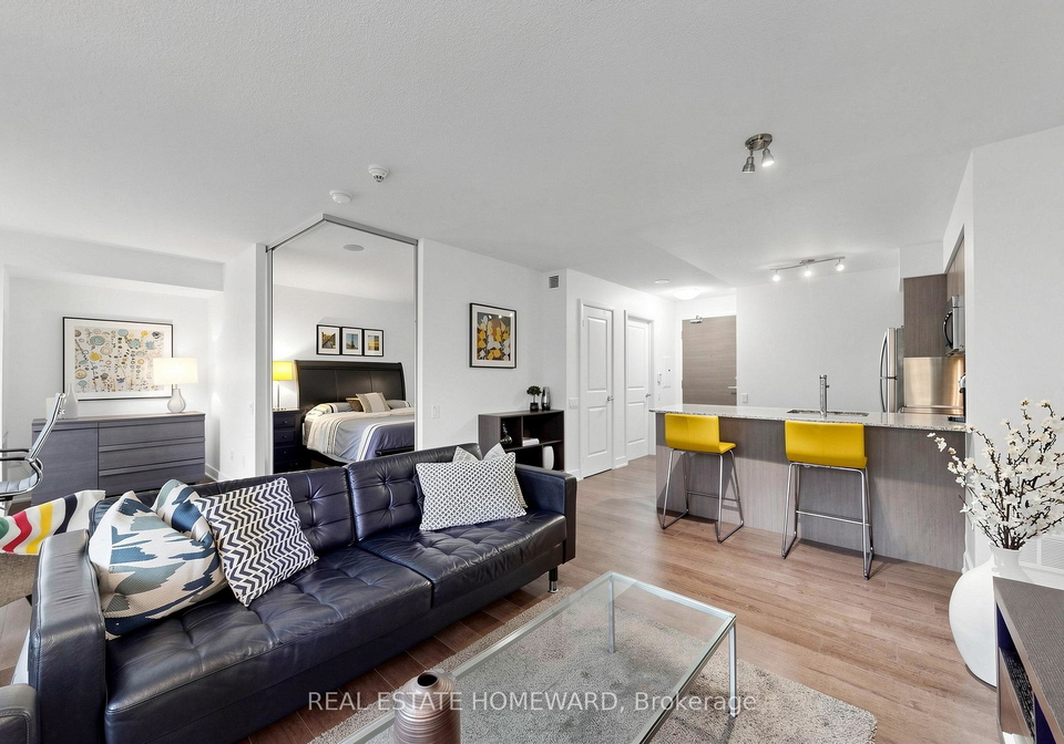 23-e-sheppard-avenue-e-north-york-ontario-c13023076
