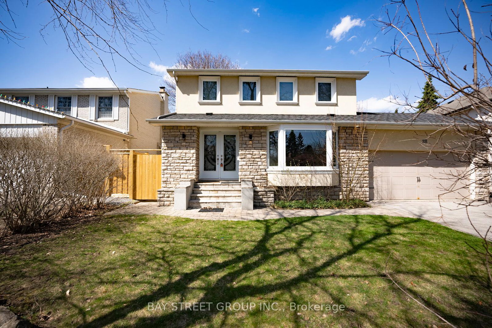 38-foursome-crescent-north-york-ontario-c13023228