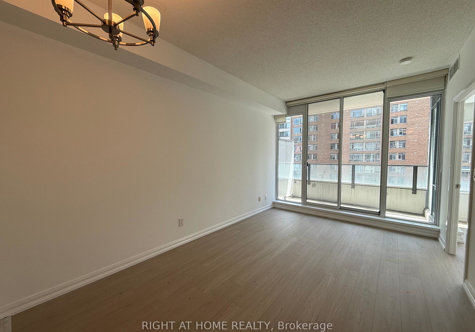 111-elizabeth-street-toronto-ontario-c13023352