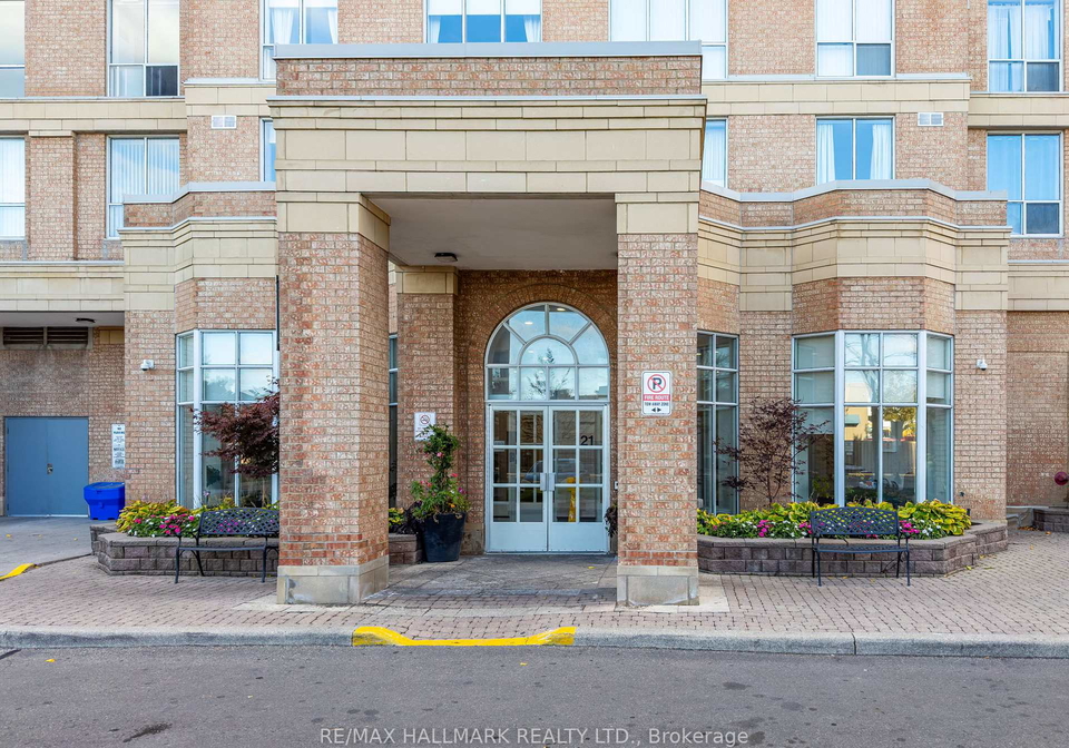 21-overlea-boulevard-east-york-ontario-c13023406
