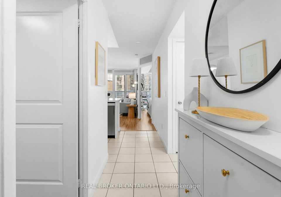 4978-yonge-street-toronto-ontario-c13023878