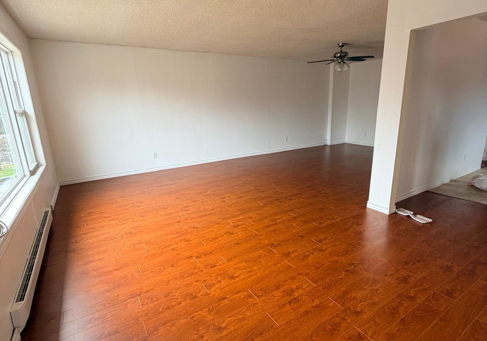 212-byng-avenue-north-york-ontario-c13024122