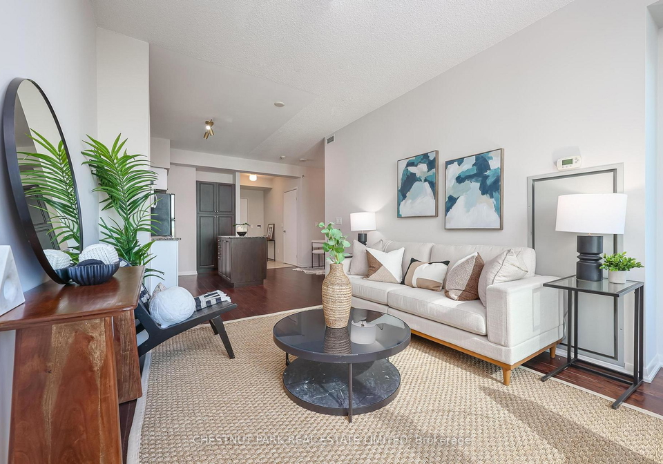 215-fort-york-boulevard-toronto-ontario-c13024272