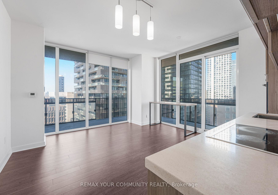 8-eglinton-avenue-toronto-ontario-c13024294