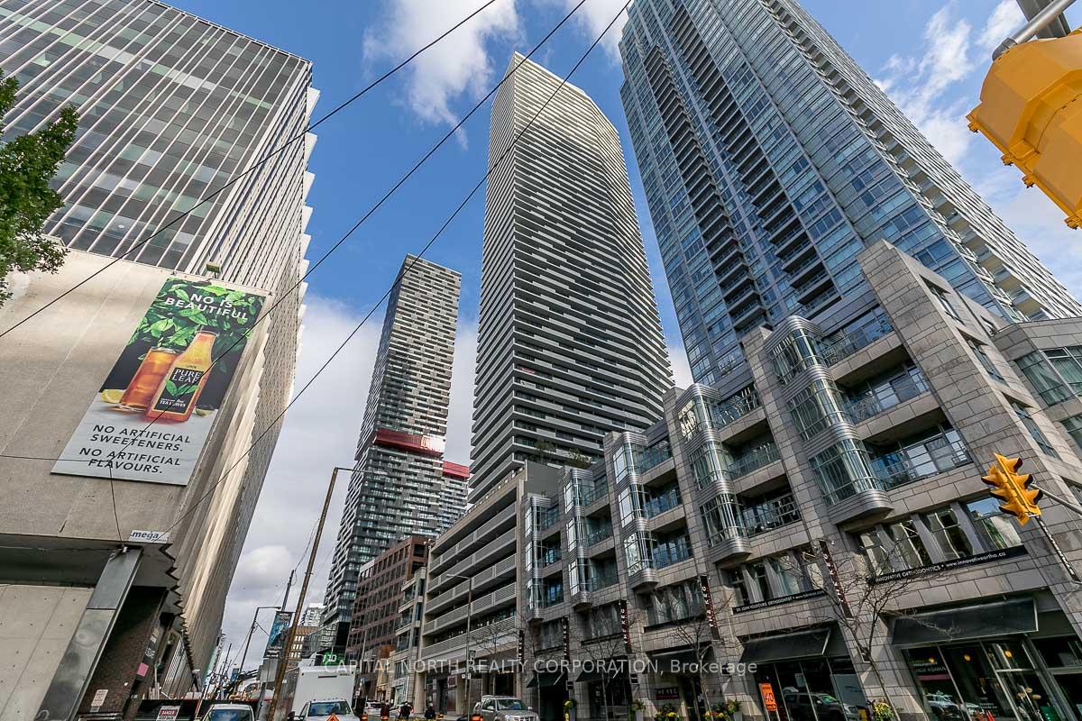 2221-yonge-street-toronto-ontario-c13024518