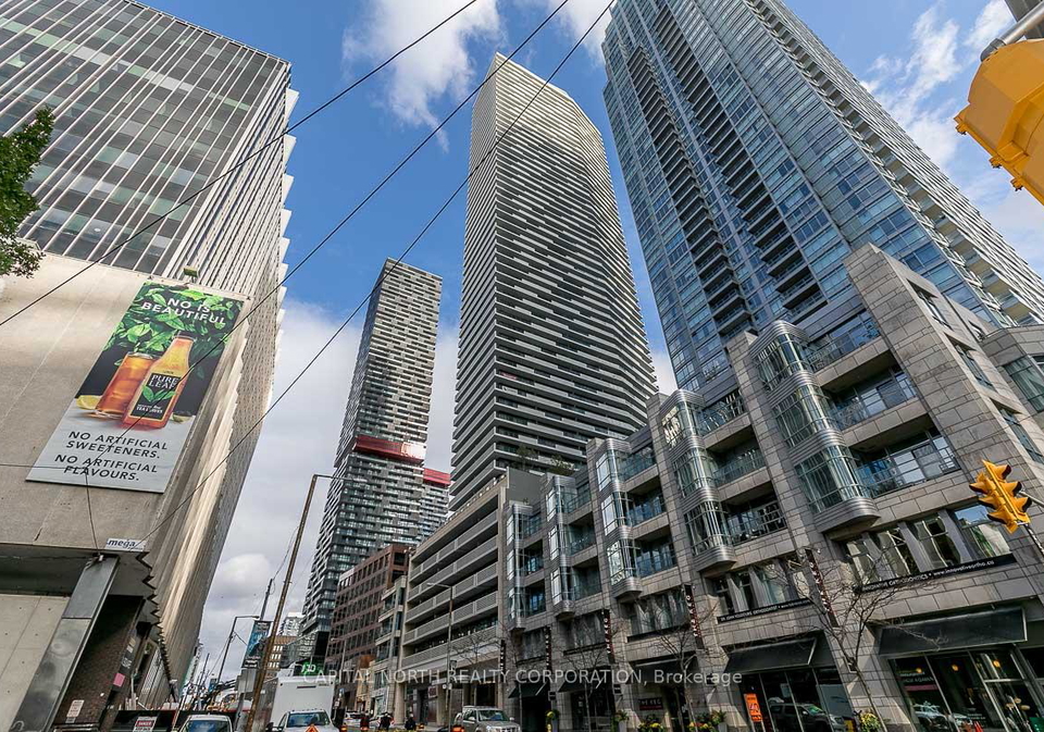 2221-yonge-street-toronto-ontario-c13024518