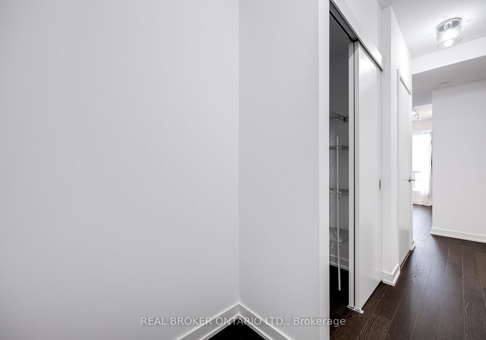 1030-king-street-w-toronto-ontario-c13025246