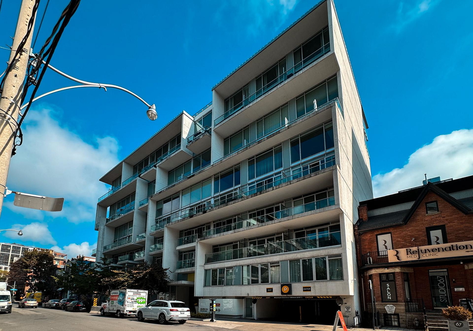 75-portland-street-toronto-ontario-c13025252