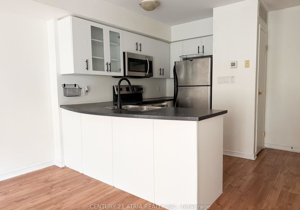 42-western-battery-road-toronto-ontario-c13025546