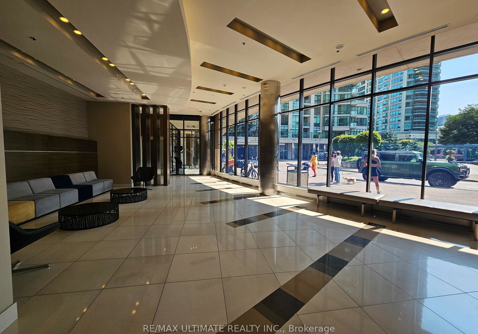 33-bay-street-toronto-ontario-c13025566