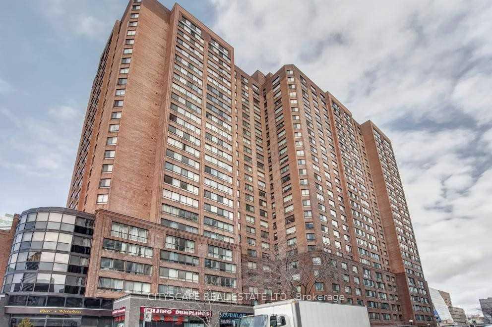 633-bay-street-toronto-ontario-c13025688