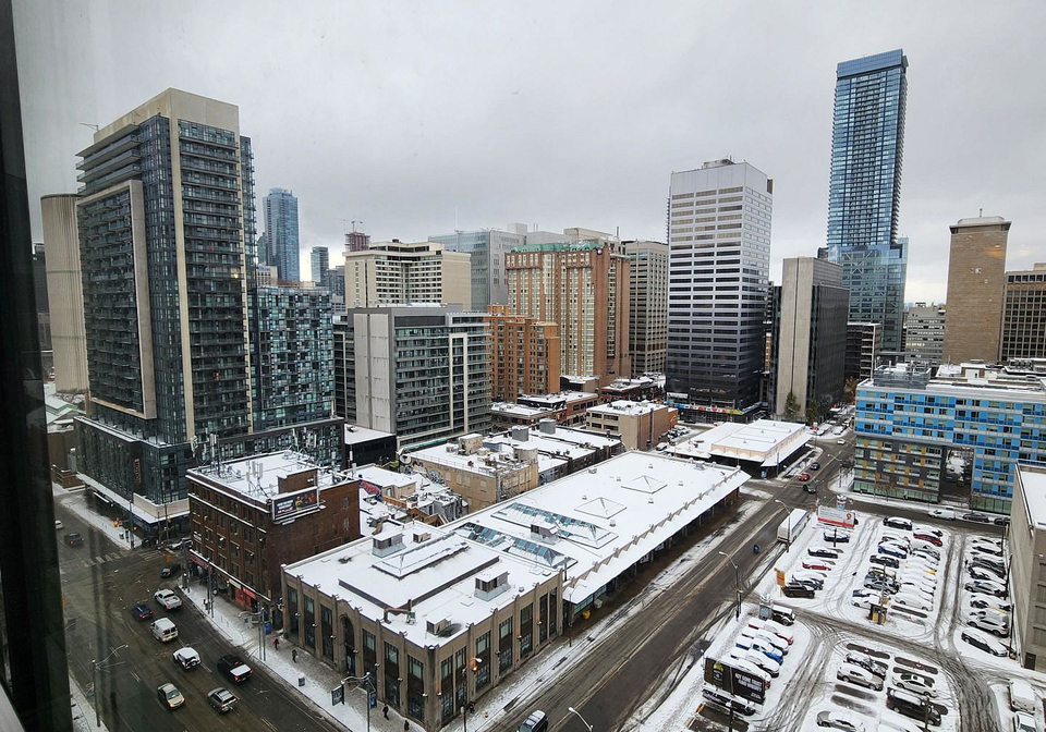 633-bay-street-toronto-ontario-c13025688
