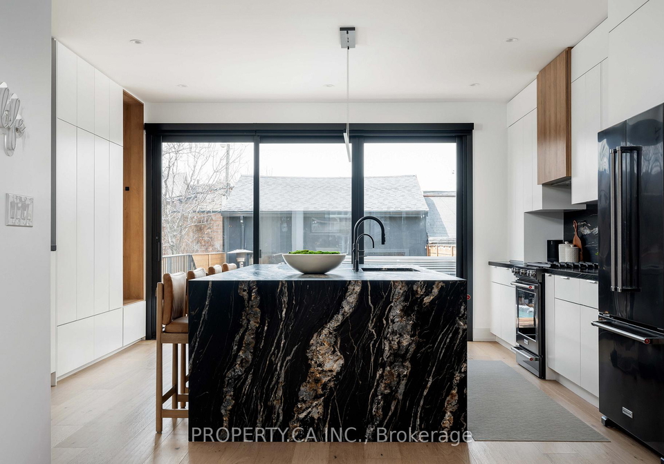 268-euclid-avenue-toronto-ontario-c13025804
