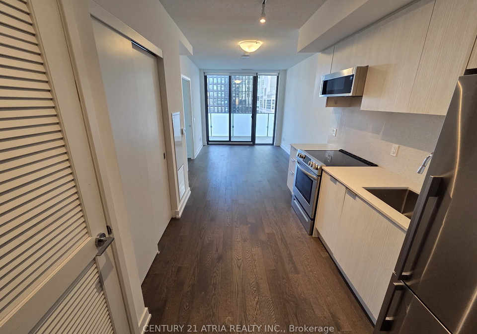 25-richmond-street-e-toronto-ontario-c13025820