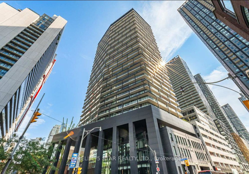 125-peter-street-toronto-ontario-c13025870