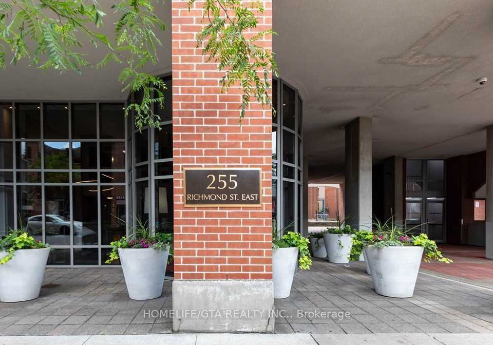 255-richmond-street-e-toronto-ontario-c13026140
