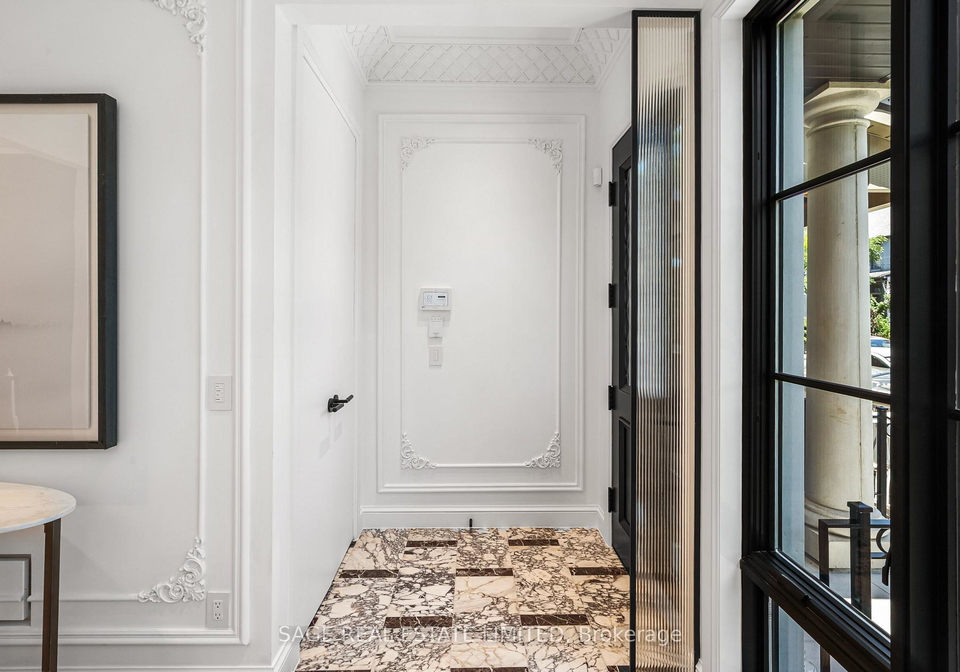 72-montrose-avenue-toronto-ontario-c13026284