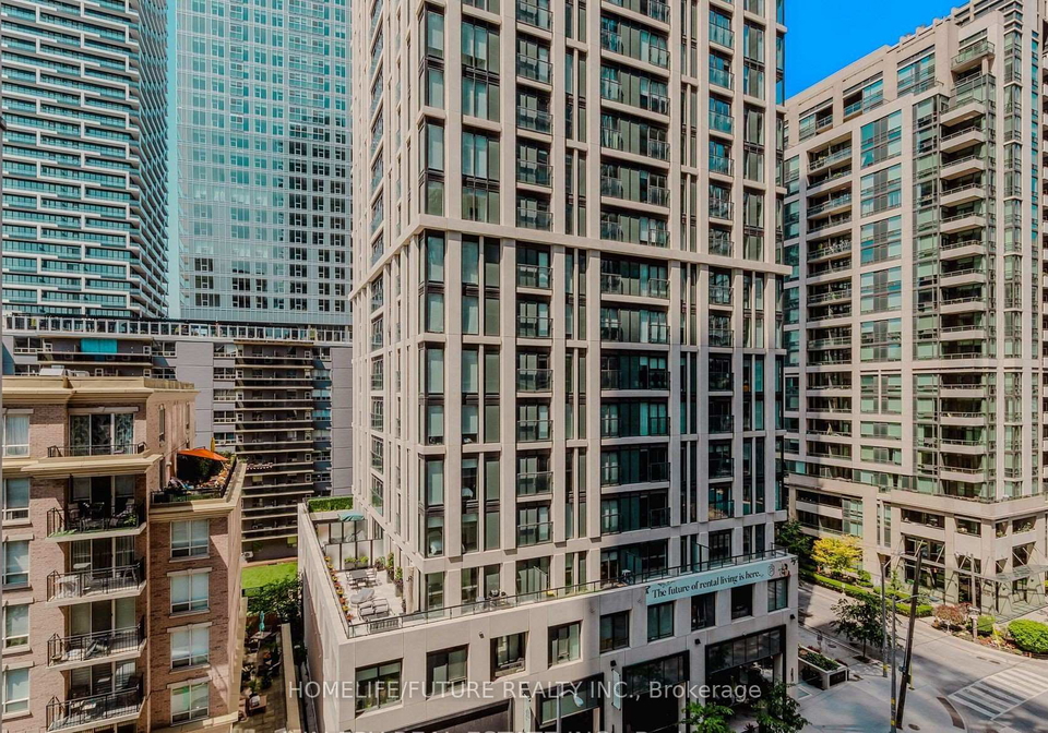 195-redpath-avenue-toronto-ontario-c13026404