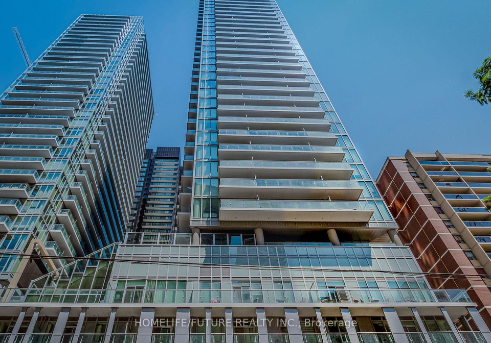 195-redpath-avenue-toronto-ontario-c13026404