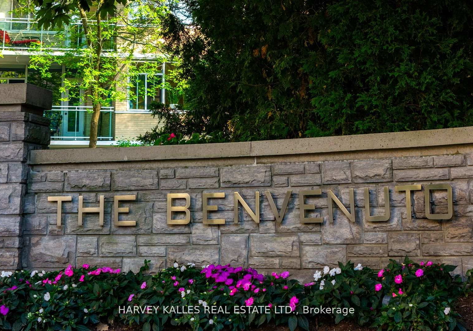 1-benvenuto-place-toronto-ontario-c13026418