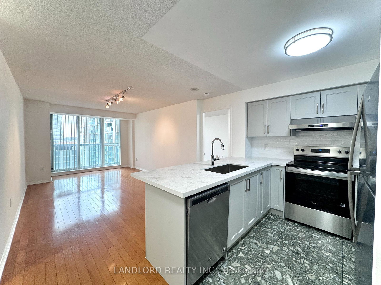109-front-street-e-toronto-ontario-c13027344