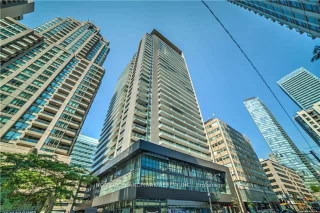 770-bay-street-toronto-ontario-c13027442