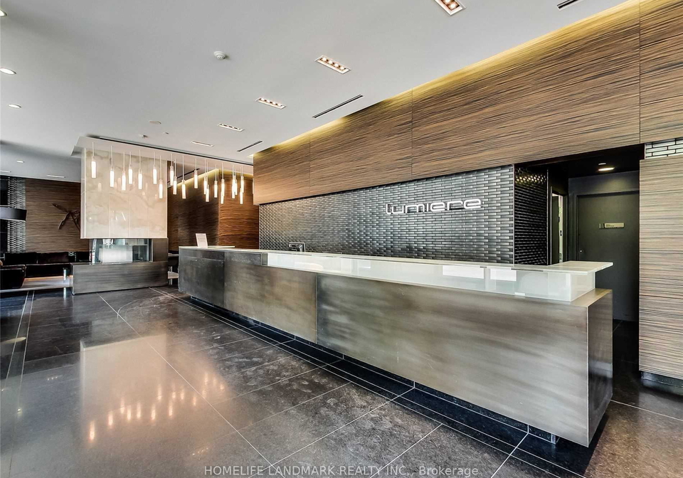 770-bay-street-toronto-ontario-c13027442