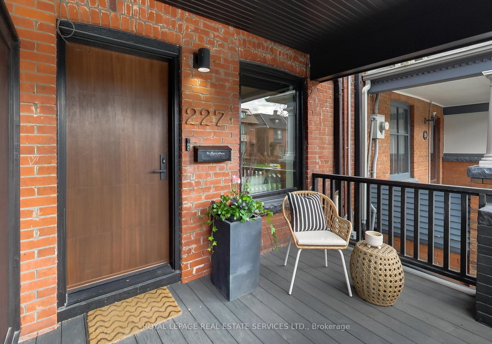 227-howland-avenue-toronto-ontario-c13027464