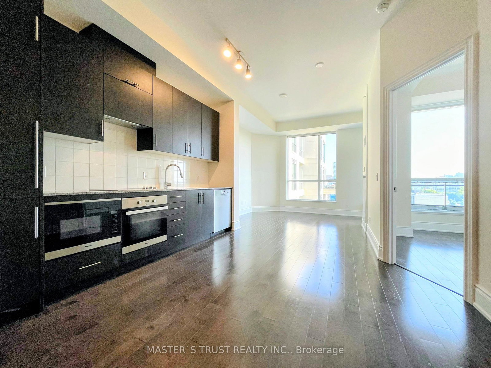 23-glebe-road-w-toronto-ontario-c13027540