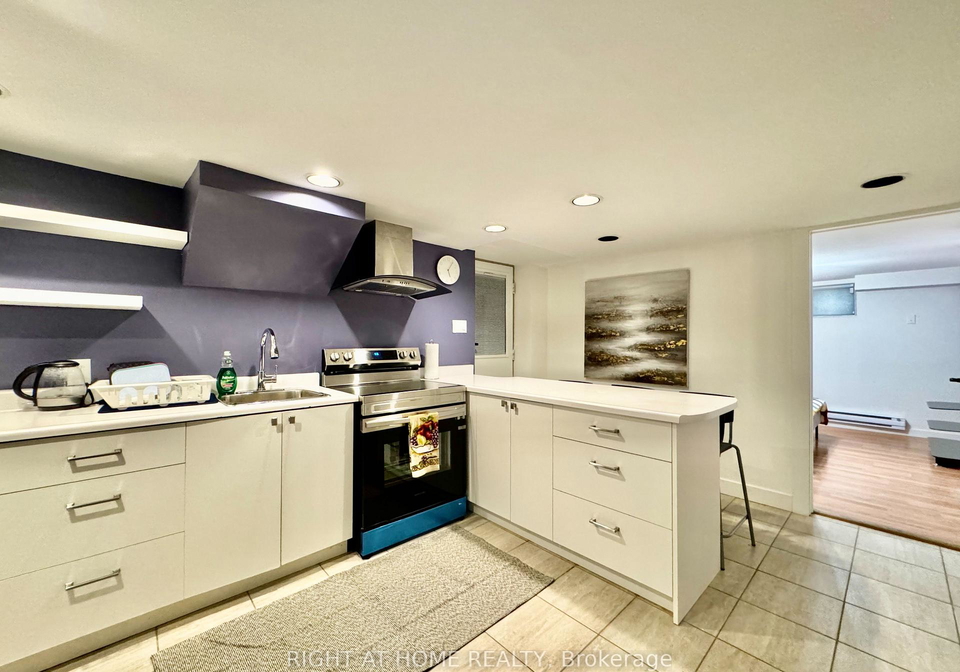 1196-avenue-road-toronto-ontario-c13027778