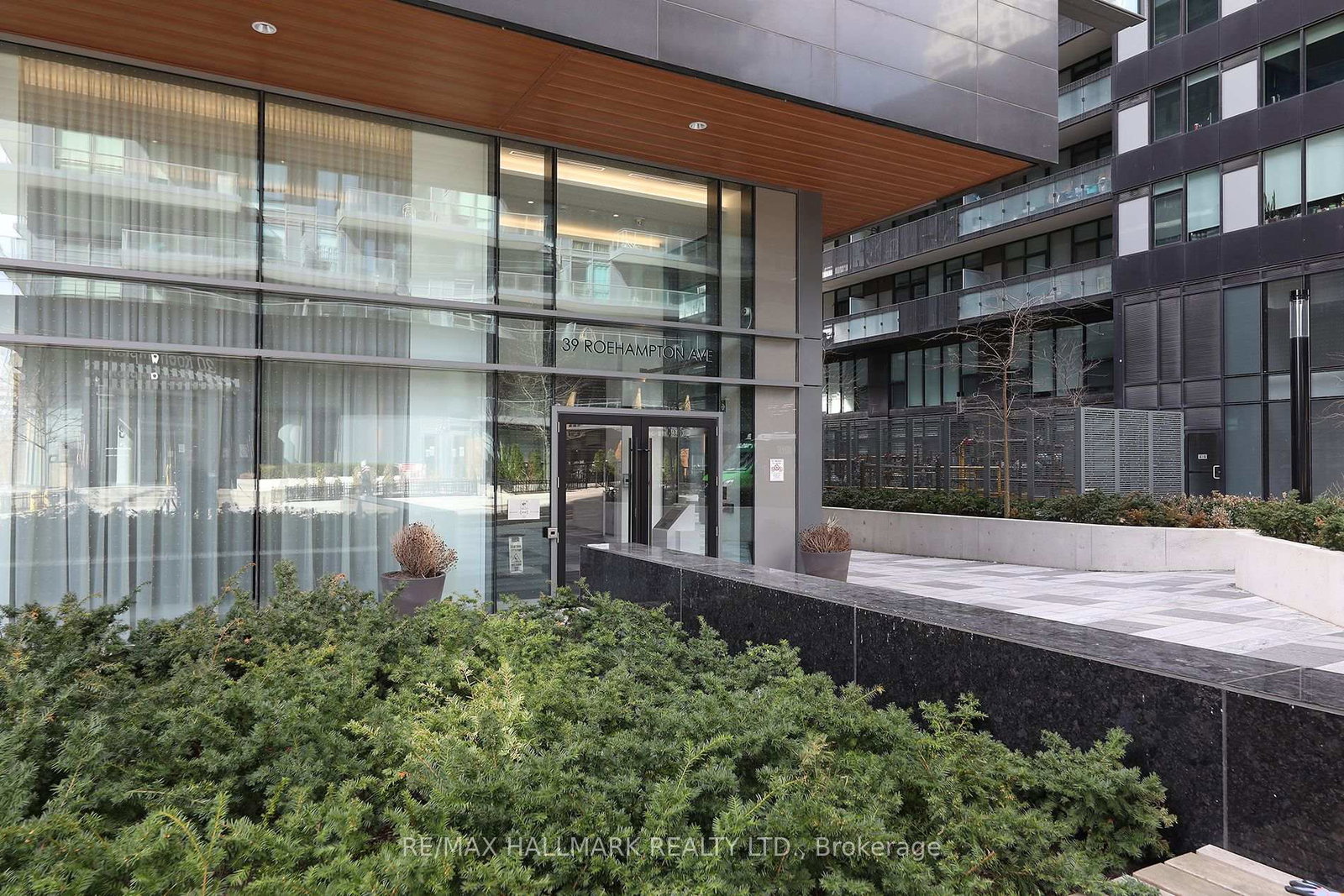 39-roehampton-avenue-toronto-ontario-c13027800