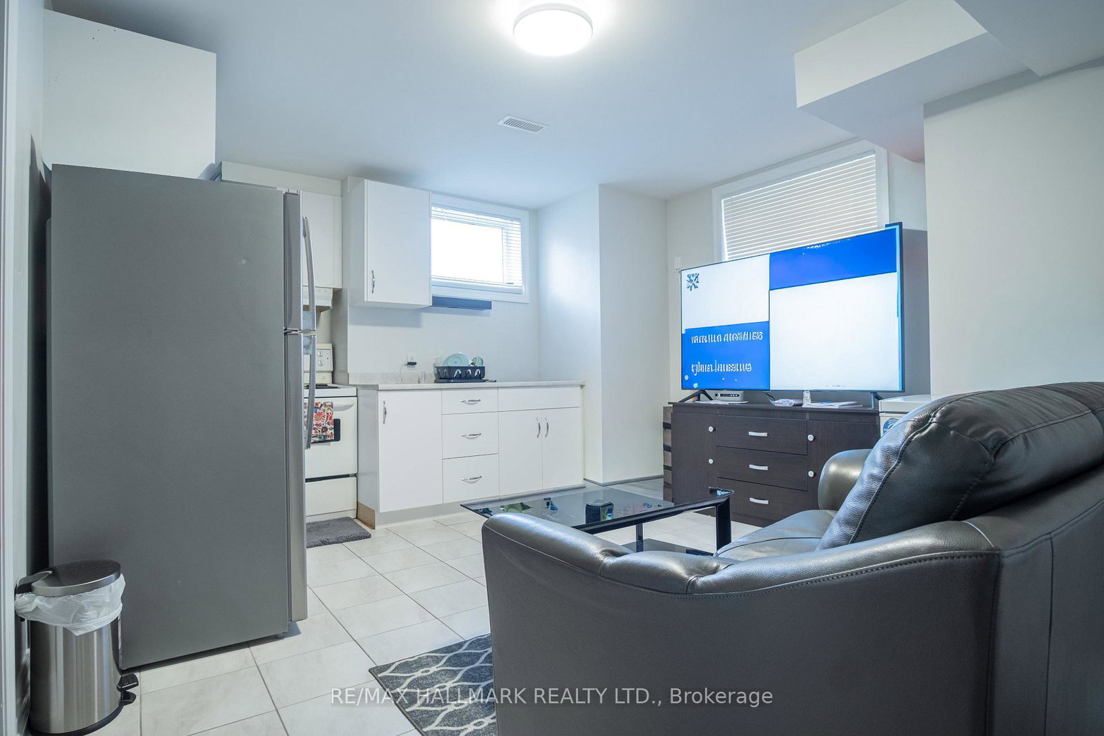 35-roberta-drive-toronto-ontario-c13027844