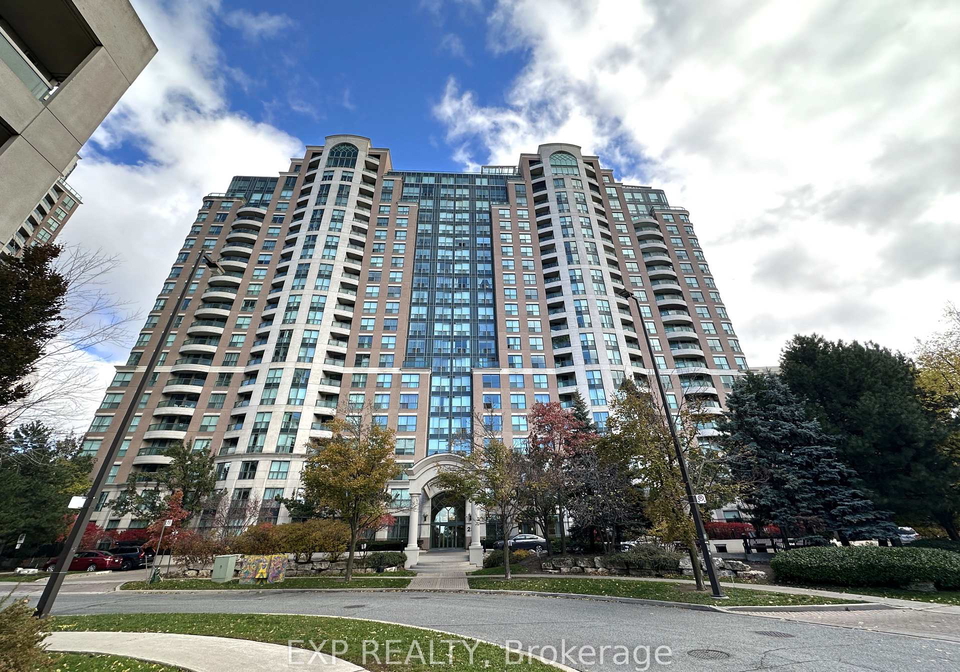 23-lorraine-drive-toronto-ontario-c13027952