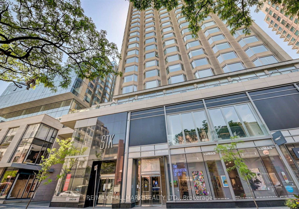 155-yorkville-avenue-toronto-ontario-c13027996