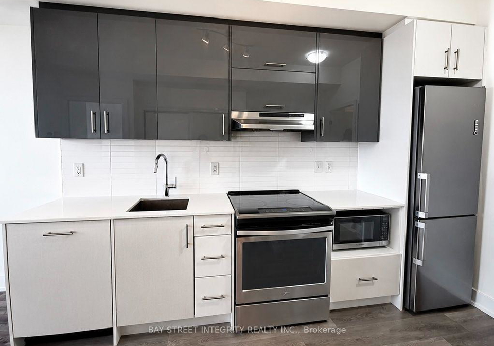 180-fairview-mall-drive-north-york-ontario-c13028064