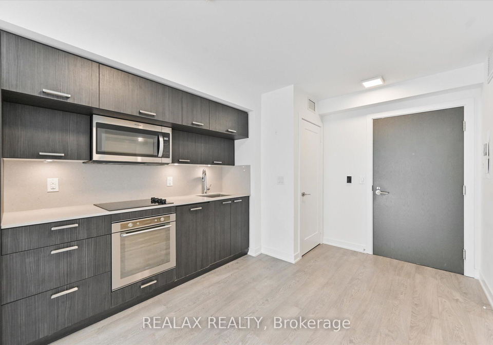 50-mccaul-street-toronto-ontario-c13028262