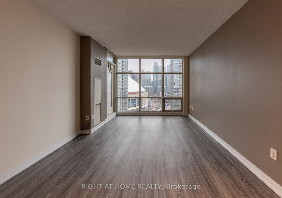 mariner-terrace-toronto-ontario-c13028282