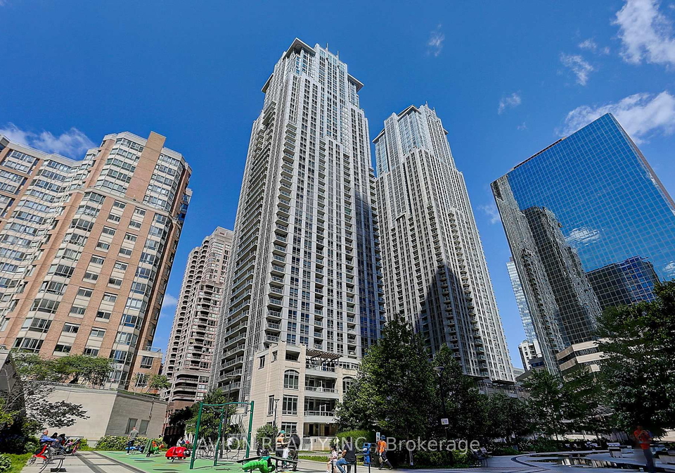 761-bay-street-toronto-ontario-c13028306