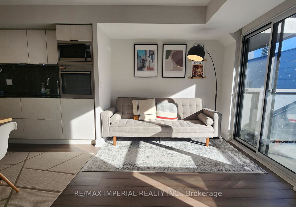 318-richmond-street-w-toronto-ontario-c13028360