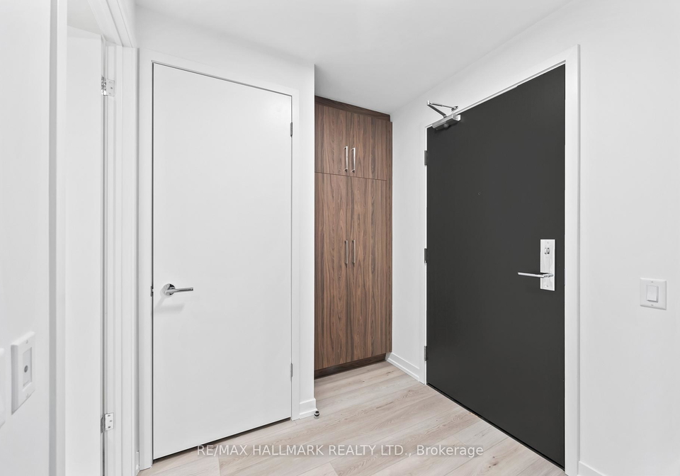 863-st-clair-avenue-w-toronto-ontario-c13028482