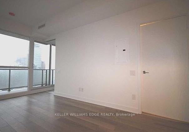 290-adelaide-street-w-toronto-ontario-c13028580